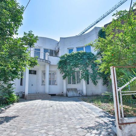Pospolita Guest House Кутаїсі Екстер'єр фото
