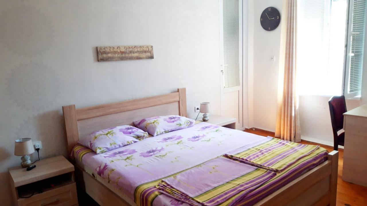 Pospolita Guest House Кутаїсі Екстер'єр фото