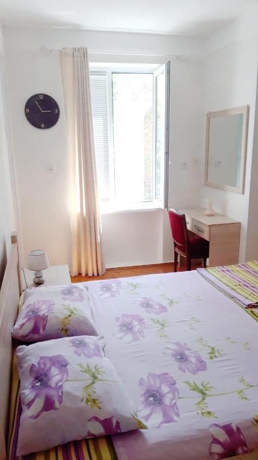 Pospolita Guest House Кутаїсі Екстер'єр фото