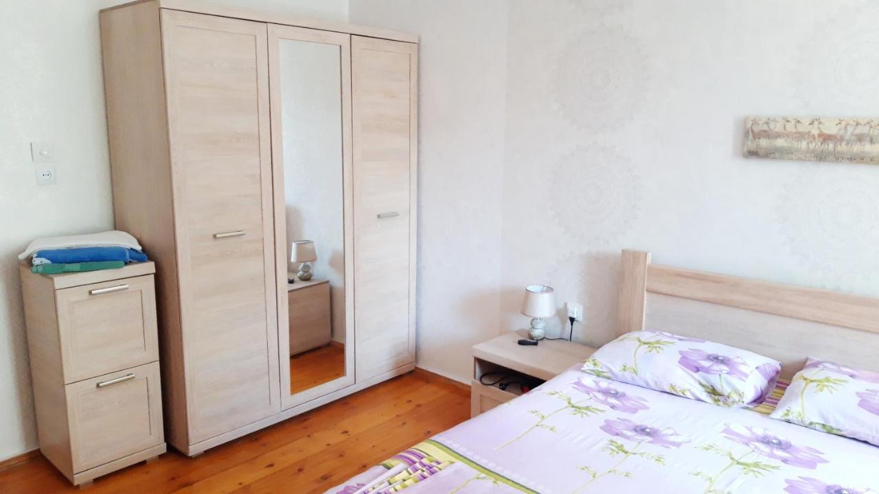 Pospolita Guest House Кутаїсі Екстер'єр фото