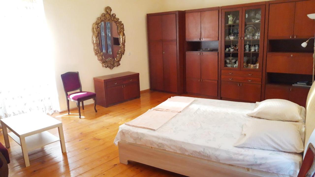 Pospolita Guest House Кутаїсі Екстер'єр фото