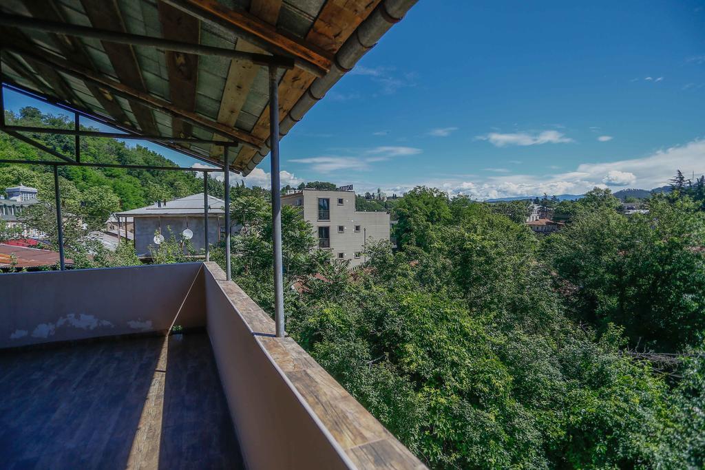 Pospolita Guest House Кутаїсі Екстер'єр фото