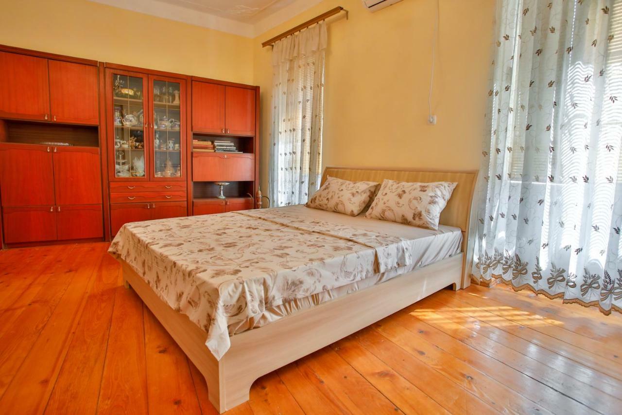 Pospolita Guest House Кутаїсі Екстер'єр фото