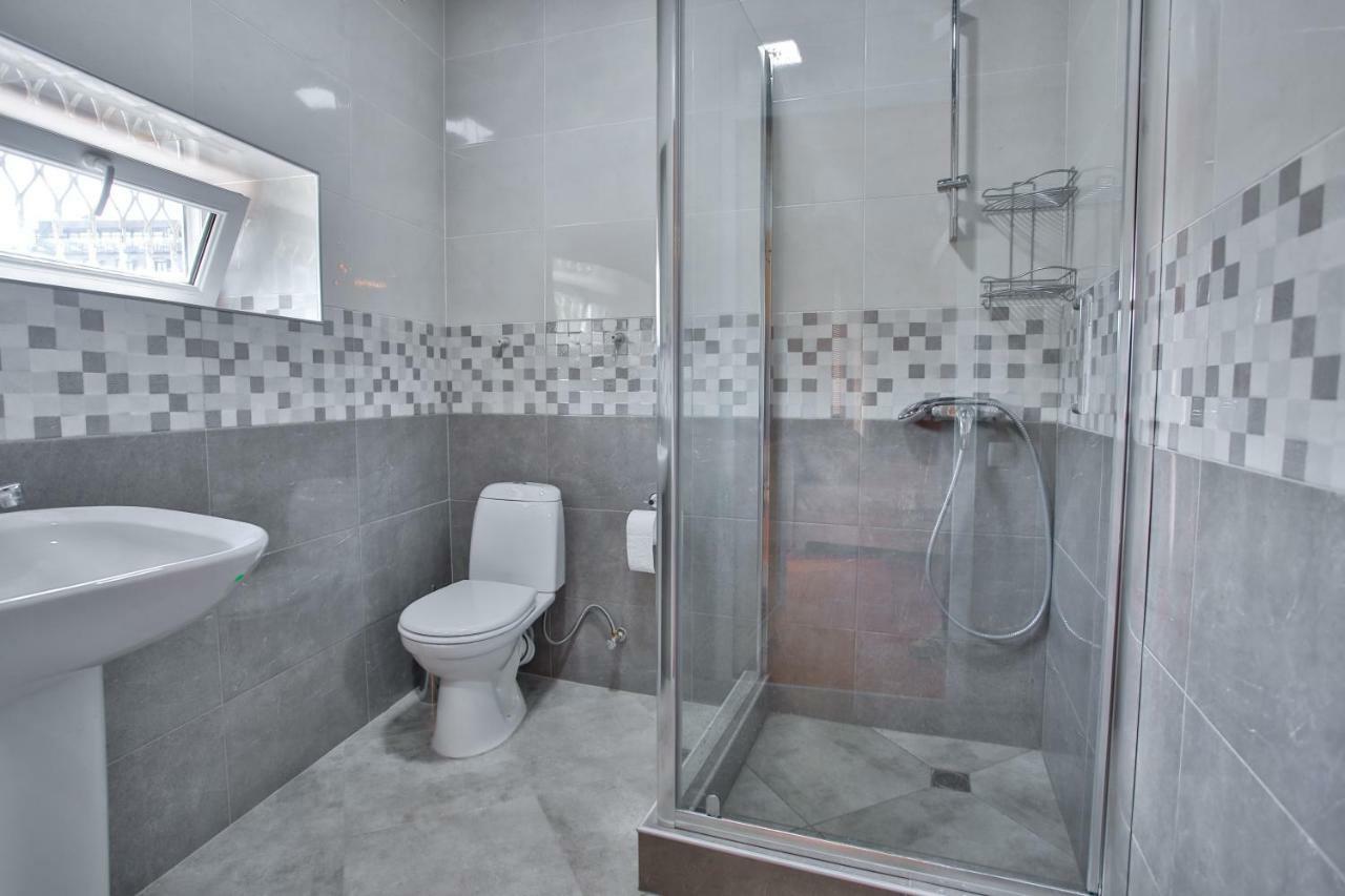 Pospolita Guest House Кутаїсі Екстер'єр фото