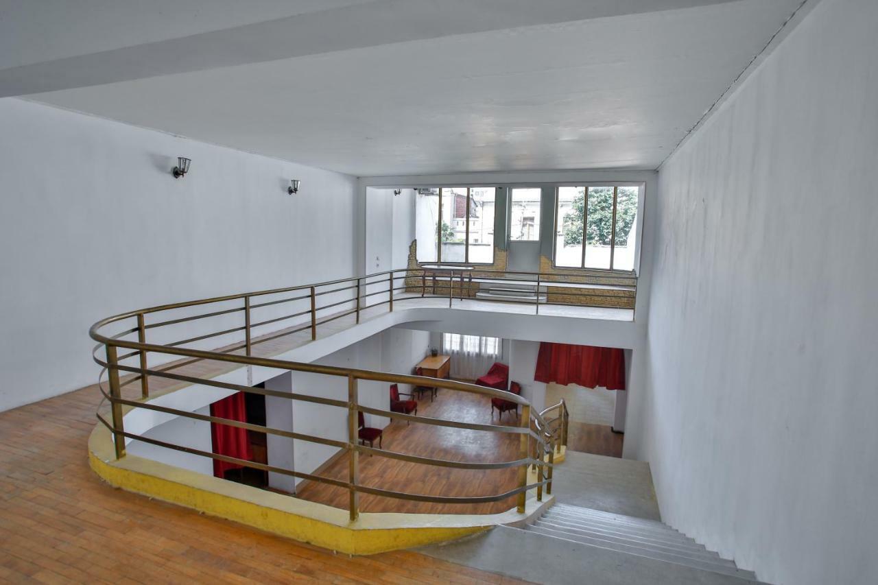 Pospolita Guest House Кутаїсі Екстер'єр фото